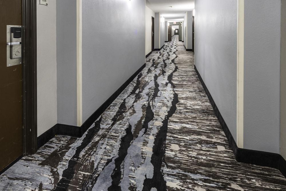 Quality & Hotel Danville