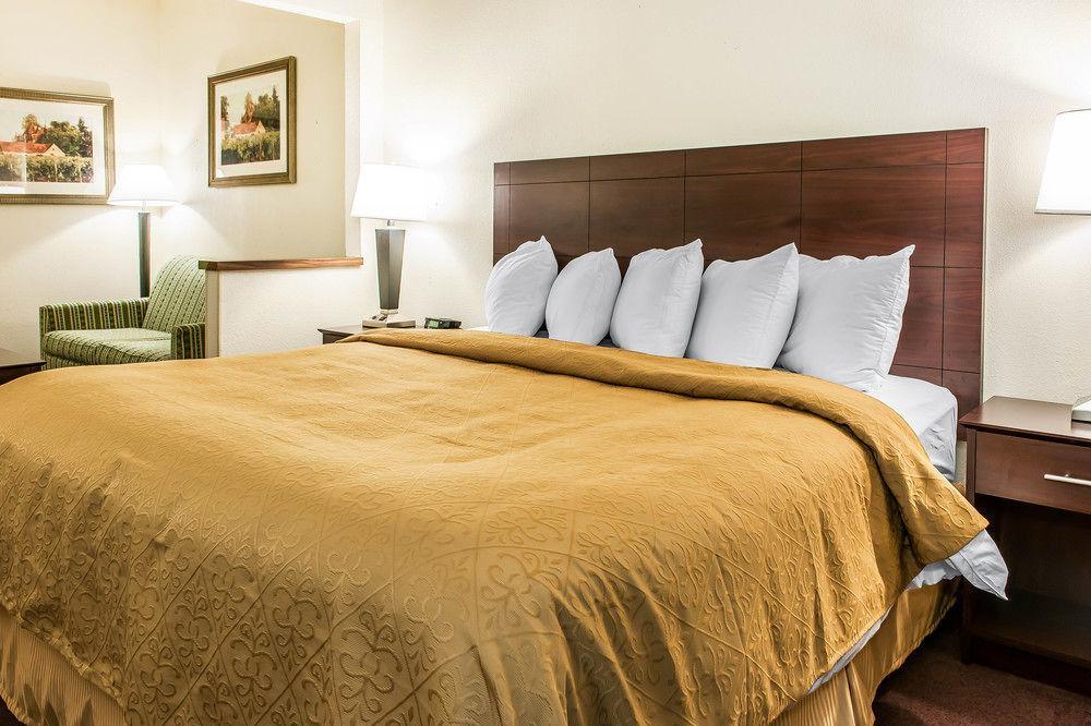Quality & Hotel 2*