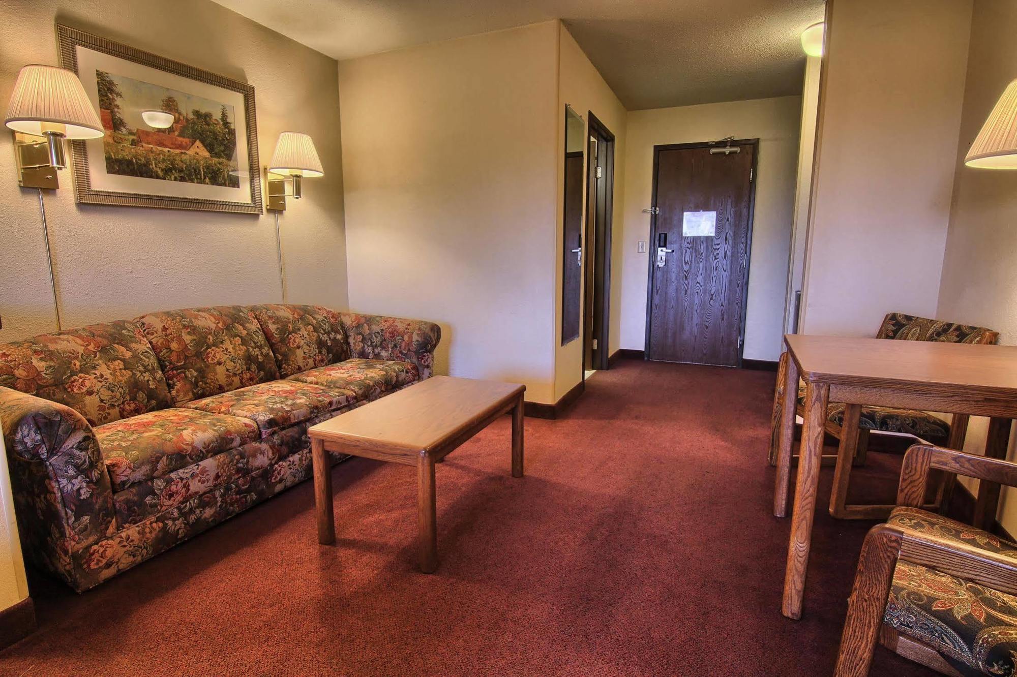 Quality & Hotel Danville